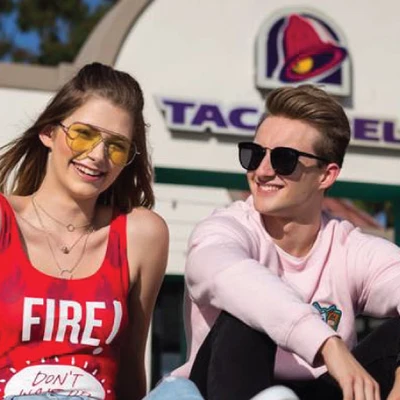 Forever 21 x Taco Bell: Bộ sưu tập collab với sắc màu vui nhộn của ngành công nghiệp thức ăn nhanh