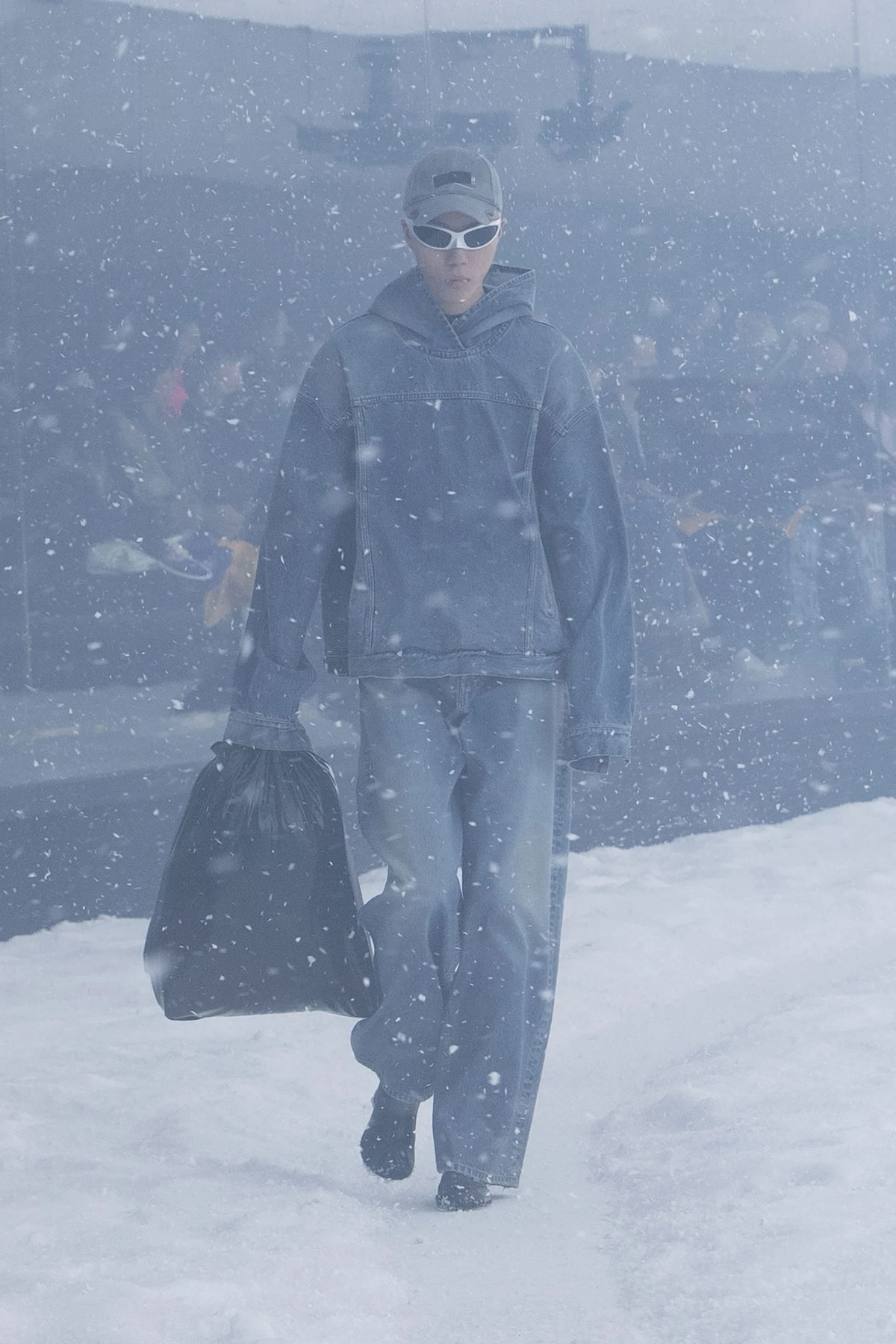 Balenciaga RTW Thu Đông 2022 look 52