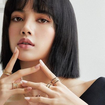 lisa được chọn làm ban giám khảo giải thưởng andam trang sức BVLGARI feature