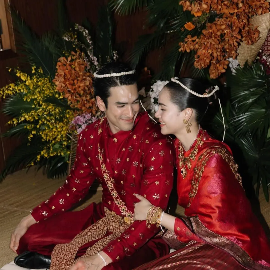 phong cách làm đẹp của Yaya Urassaya ngày cưới