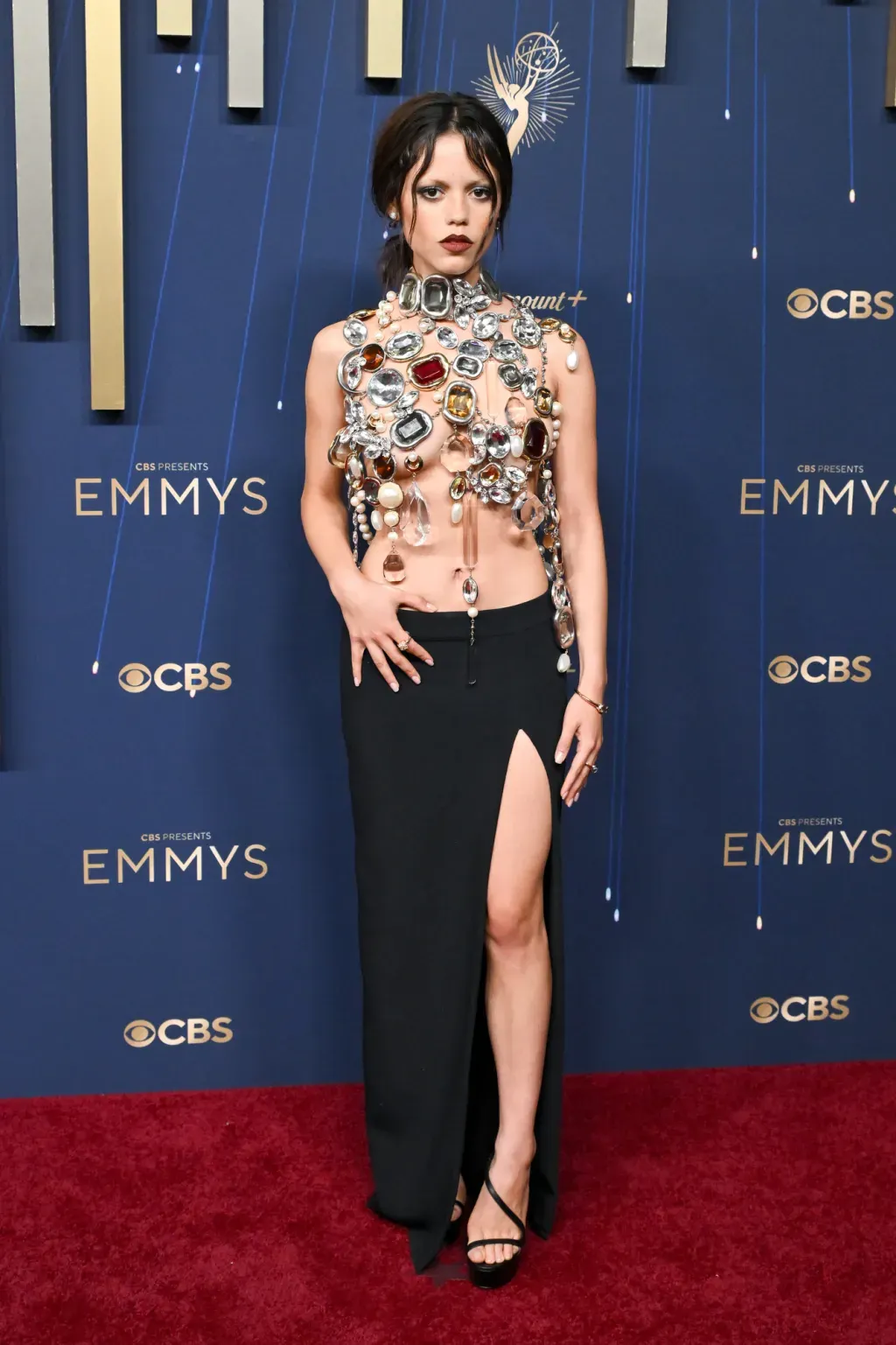 Jenna Ortega tại Emmy 2025