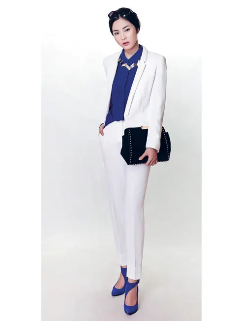 Áo khoác MANGO Quần MANGO 999.000 VNĐ Vòng WAREHOUSE Túi CHARLES&KEITH Kính TOPSHOP 719.000 VNĐ Giày NINE WEST 3.572.000 VNĐ