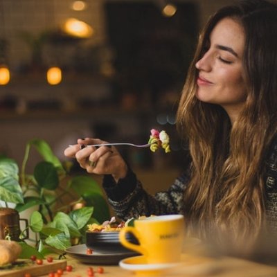 elle việt nam cách ứng xử 08