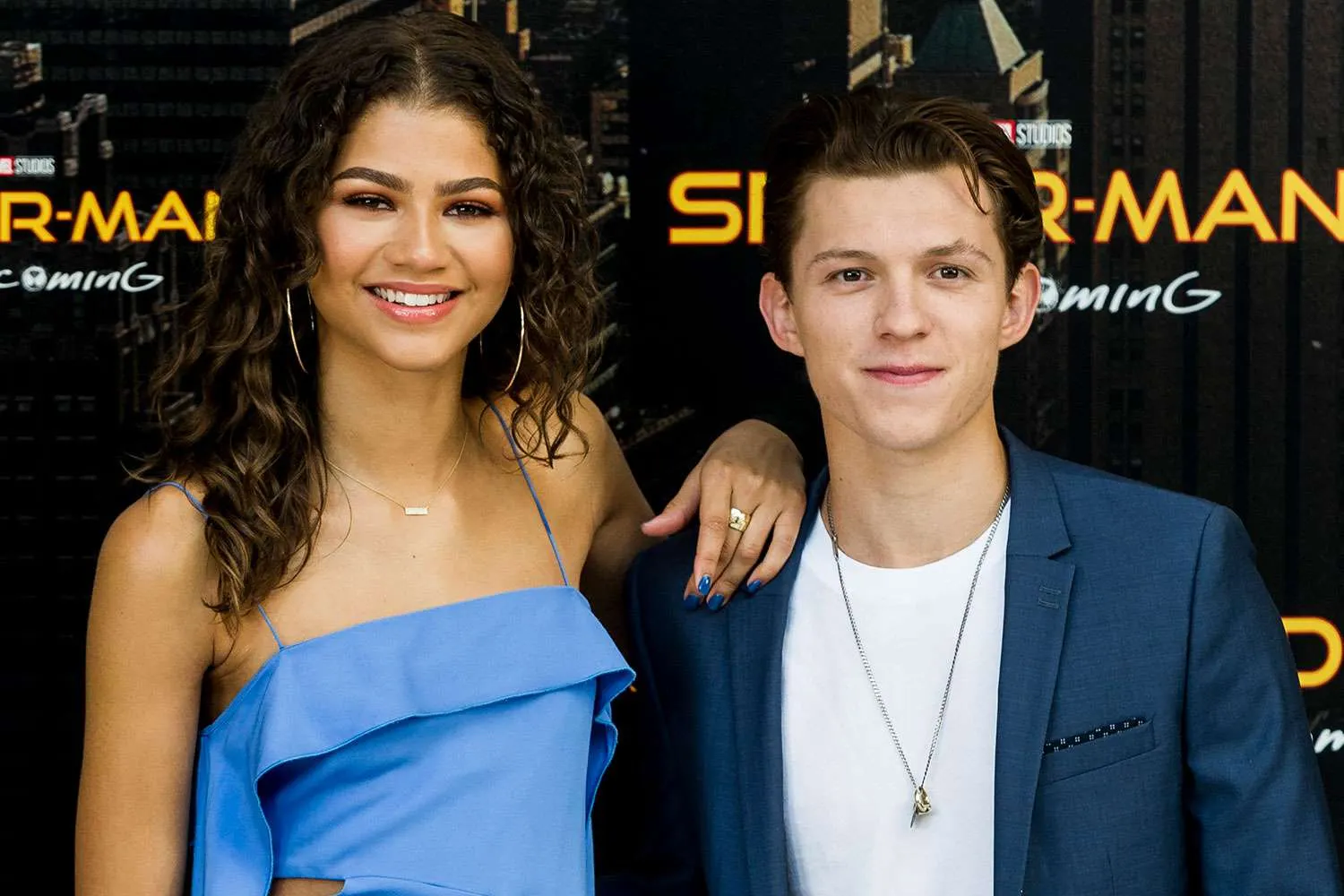 Cặp đôi Zendaya và Tom Holland bắt đầu từ tình bạn.
