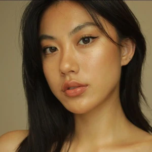 Haley Kim beauty blogger nổi tiếng đến từ Hàn Quốc