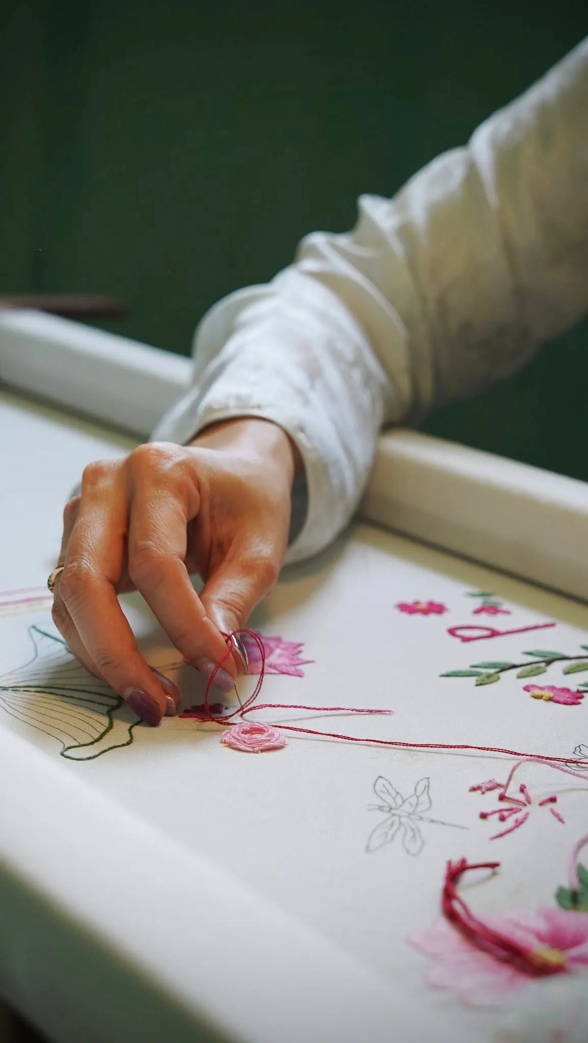 hoạt động thủ công thêu thùa tại Hangart