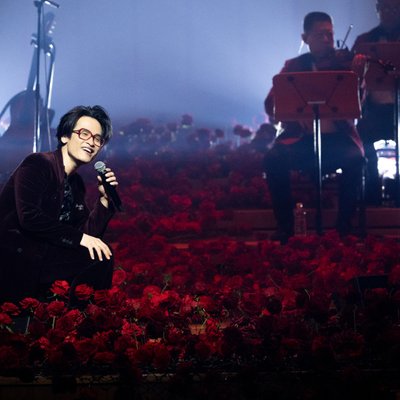 Menard đồng hành cùng Hà Anh Tuấn trong Live Concert "Sketch A Rose" tại Singapore