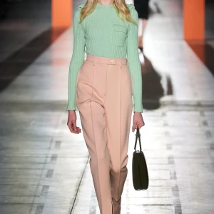 00025-prada-fall-2023-ready-to-wear-credit-gorunway