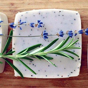 Niềm đam mê làm xà phòng handmade của cô gái xà phòng