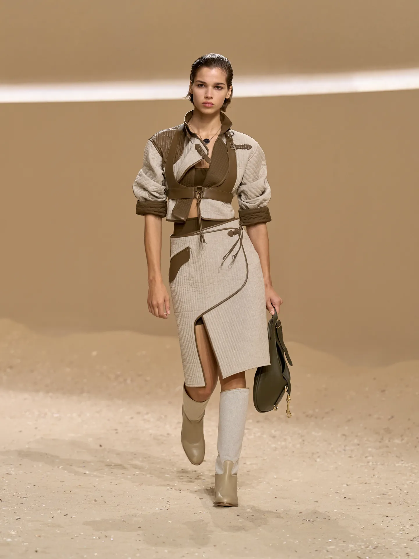 Áo khoác croptop Hermès
