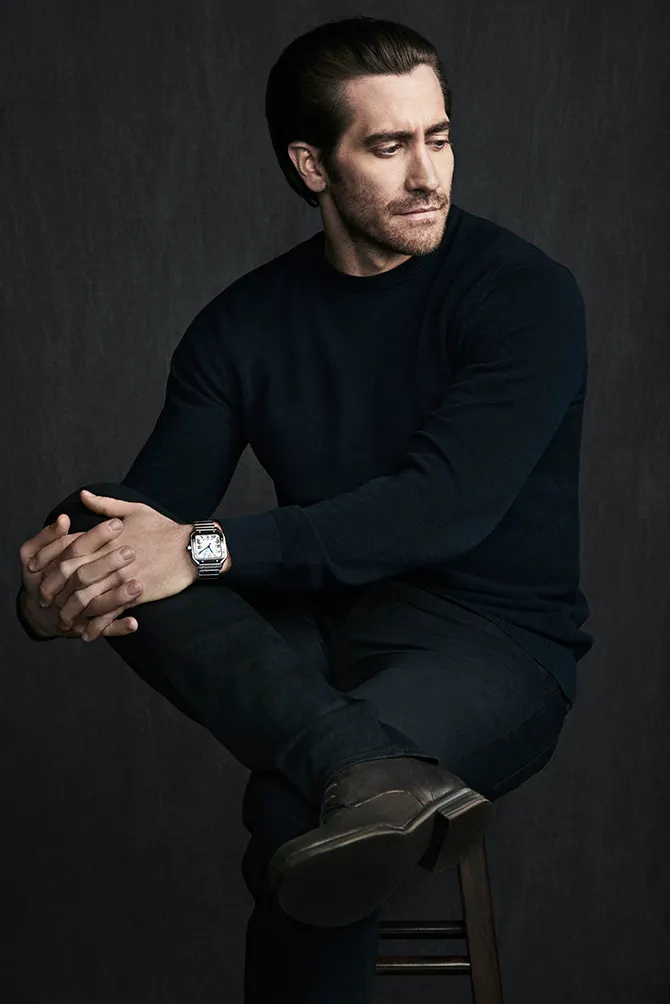 jake gyllenhaal dong ho santos de cartier - elle vietnam 4