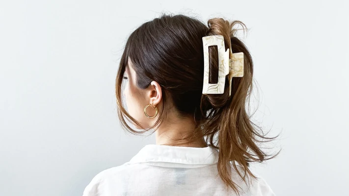 Các kiểu tóc đẹp cho các nàng với kẹp claw clip