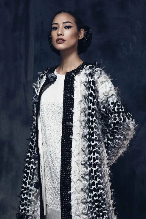 Người mẫu Lilly Nguyễn ma mị đến từng centimet 