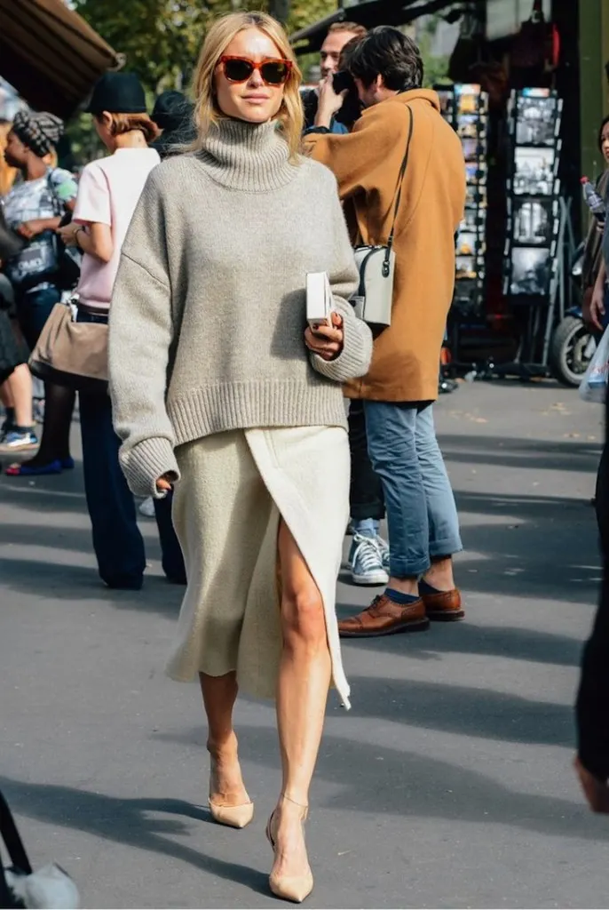 ELLE Style Calendar: Áo cổ lọ 27