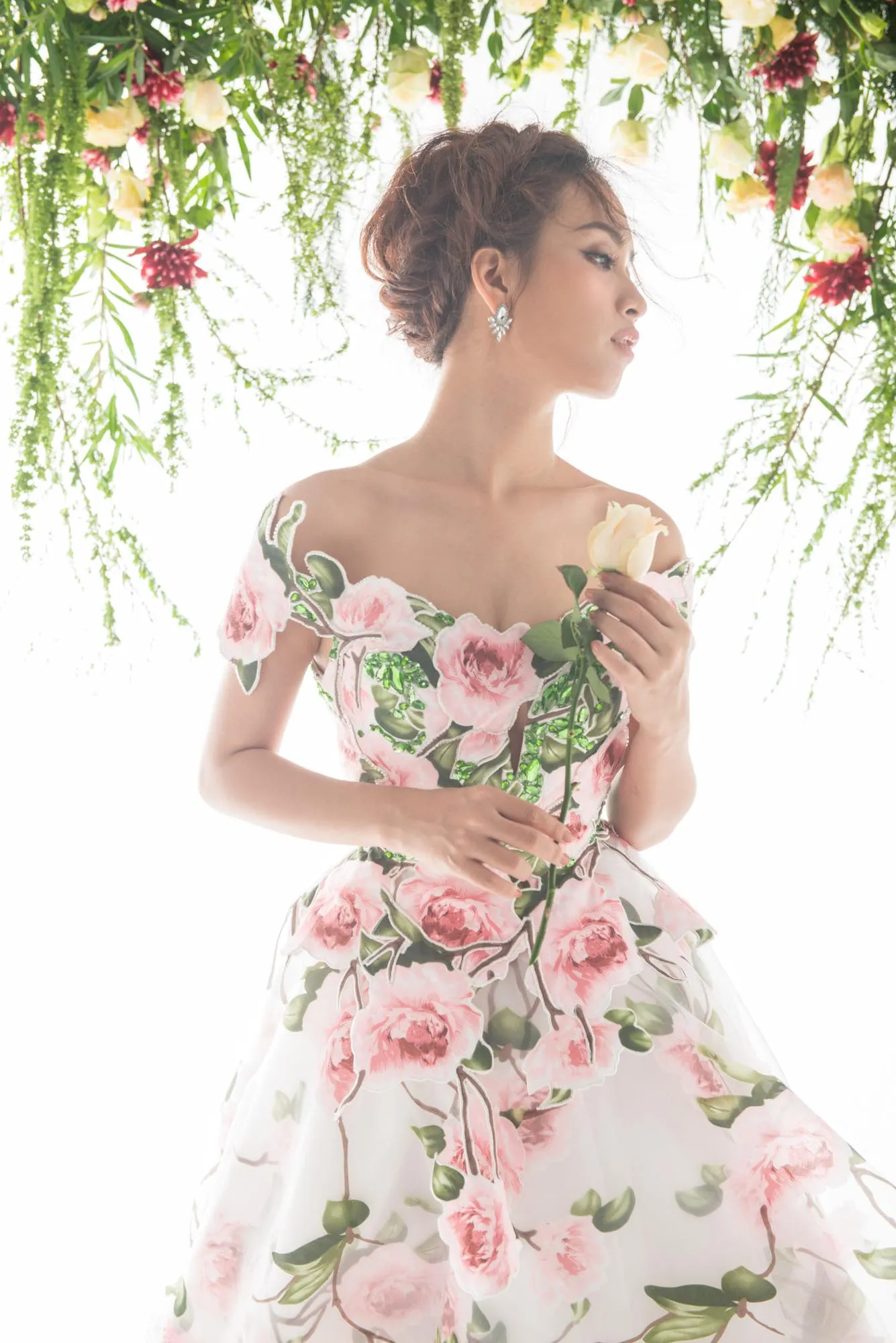 Ái Phương - sớm Xuân - elle việt nam
