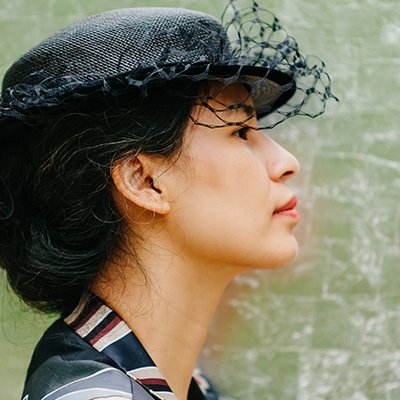 nghệ sĩ tia-thủy nguyễn
