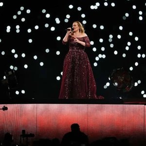 ca sĩ adele