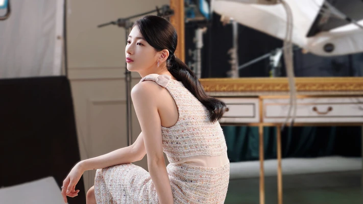 thời trang phim Anna với sự tham gia của Suzy