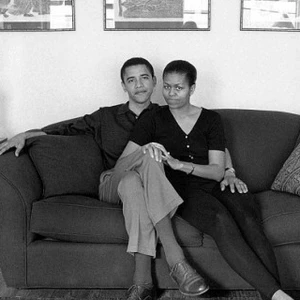 Phim hồi ức tình yêu vợ chồng Tổng thống Obama elle vn