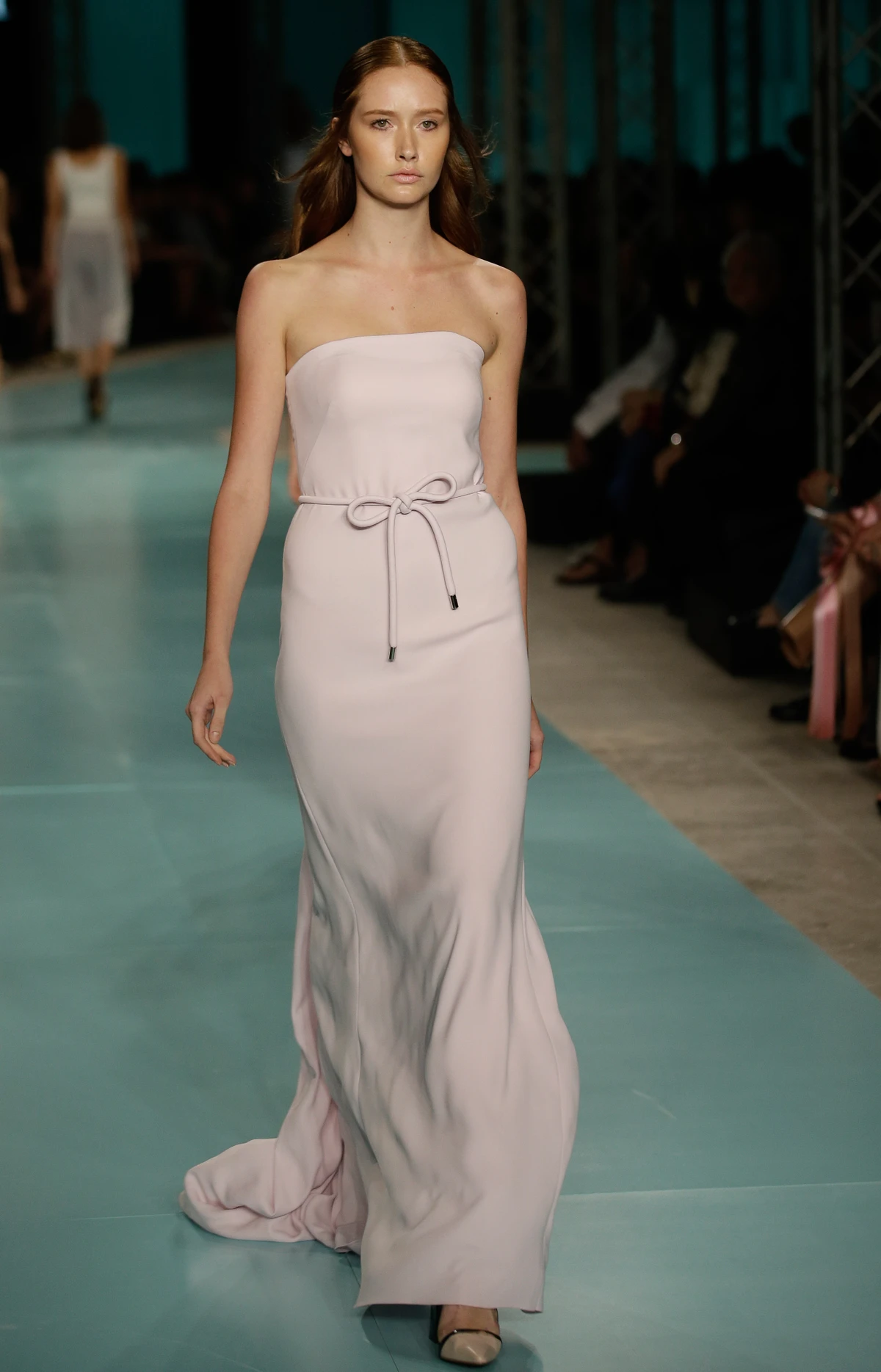 Tuần lễ Thời trang ELLE Thailand Xuân Hè 2016