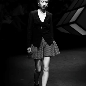 ellevn bo suu tap lam gia khang