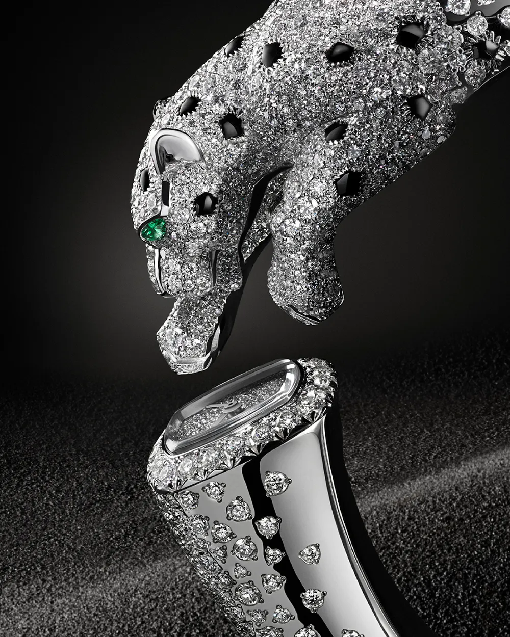 đồng hồ Cartier đính đá 