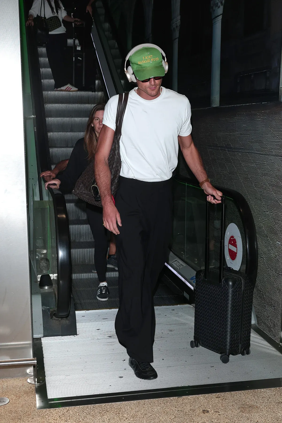 Jacob Elordi diện trang phục Bottega Veneta