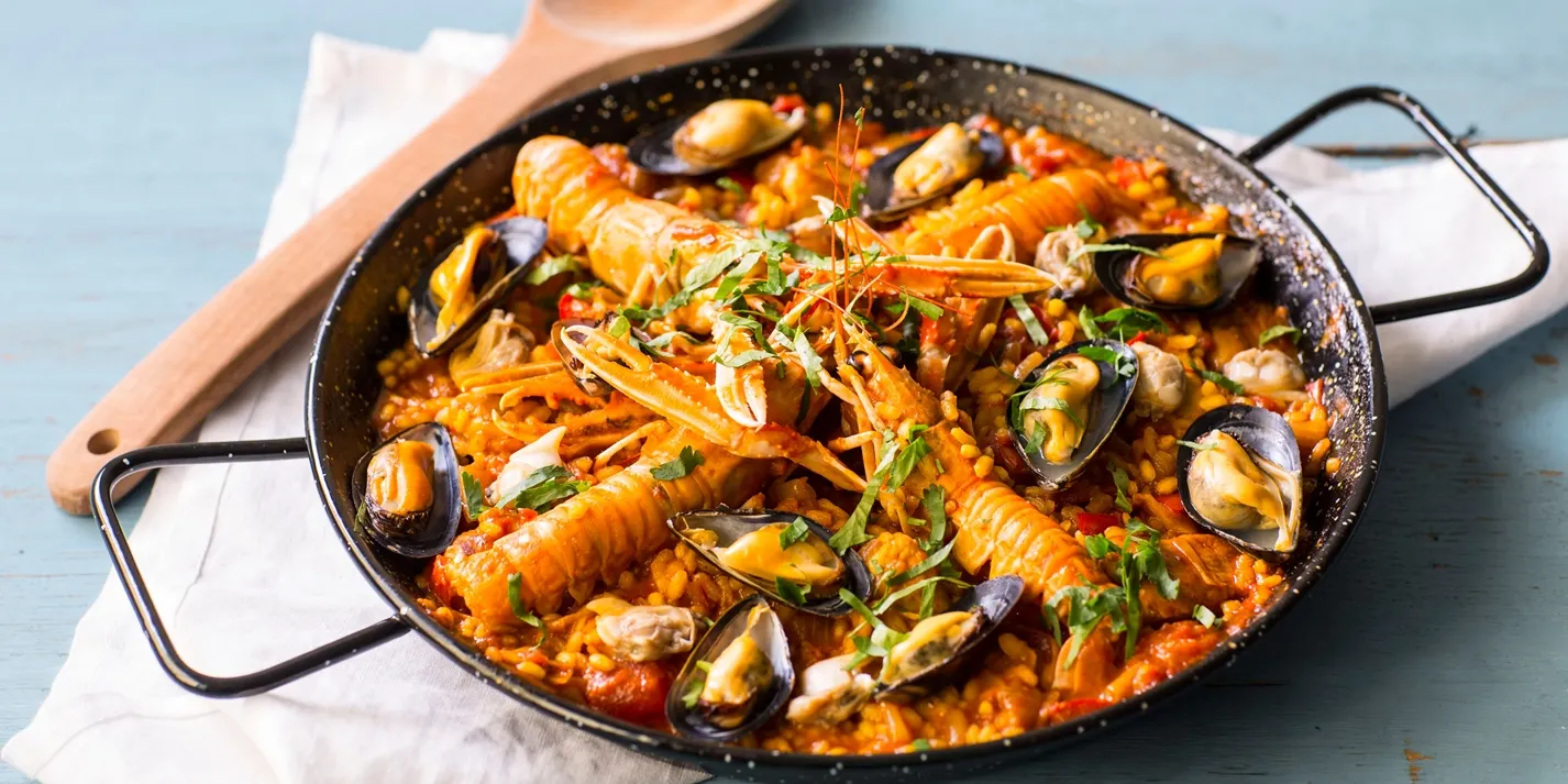 Cơm thập cẩm paella, Tây Ban Nha