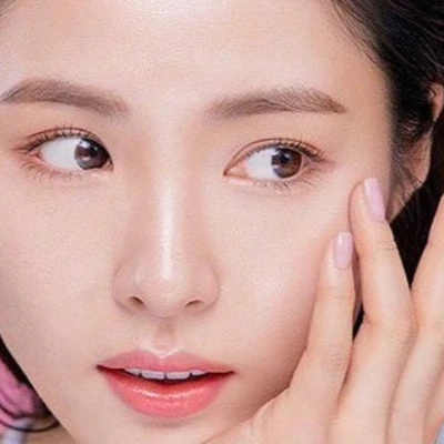 Các màu nail đẹp cho mùa xuân 2023