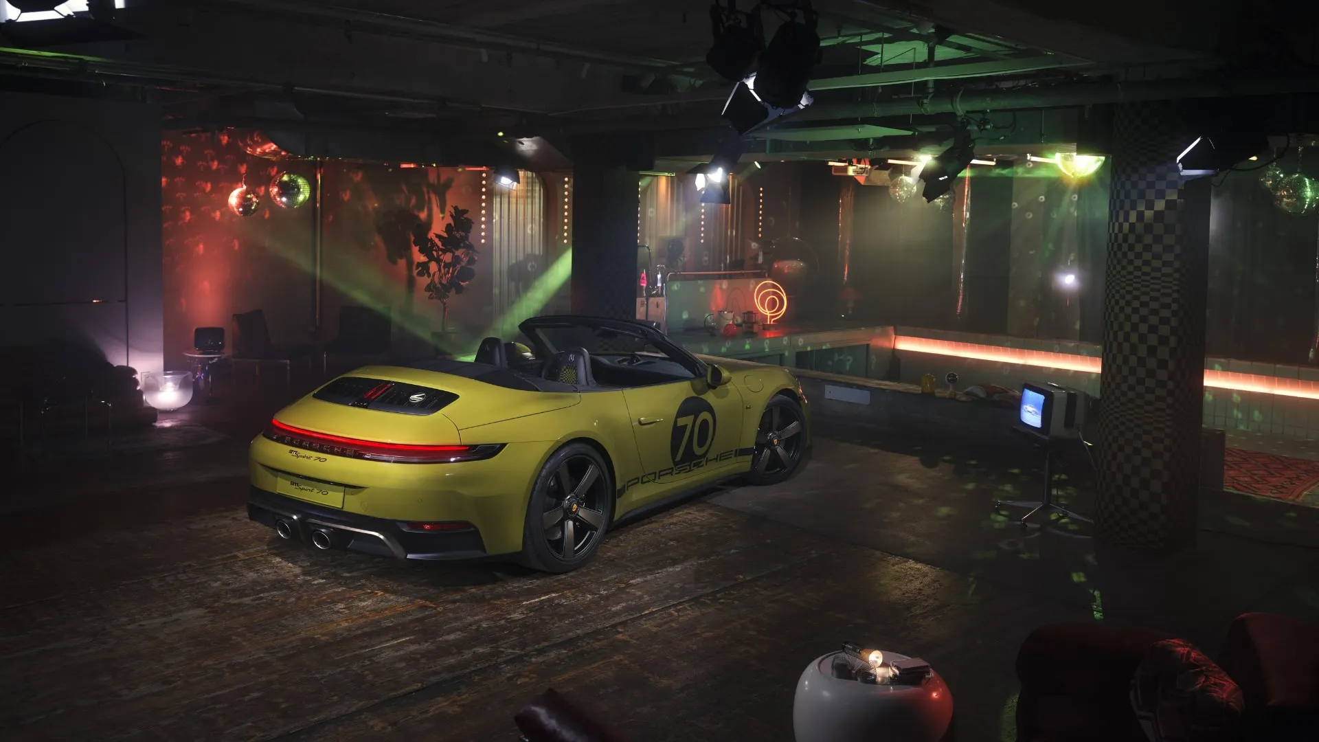 911 Spirit 70 là bước đi mới trong chiến lược dài hạn đang được Porsche tập trung phát triển.