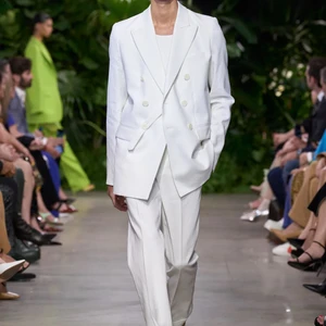 MK xuân hè 2023 look 43