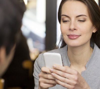 5 thói quen xấu không hợp tình cảnh vô tình bị ghét nơi làm việc