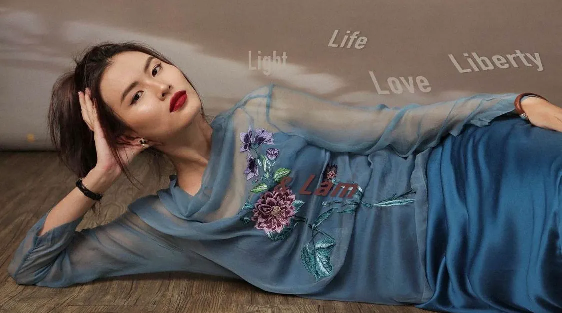 áo organza thêu Lam Boutique