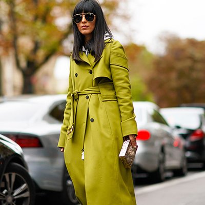 Vẻ đẹp "vượt thời gian" của áo trench coat: Từ áo khoác dùng trong quân đội đến thiết kế thanh lịch phi giới tính