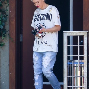 Phong cách thời trang denim của Gwen stefani