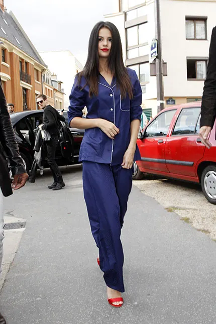 5 bí quyết mặc đẹp khi diện trang phục pyjama xuống phố elle vietnam