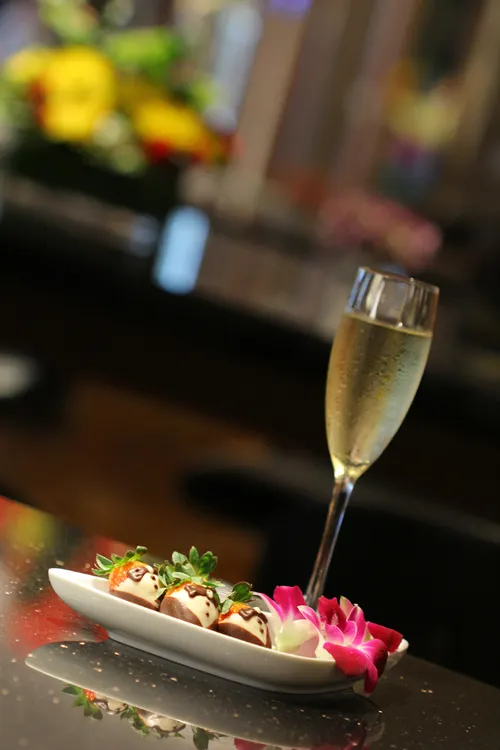 Lễ Valentine - Sheraton Saigon - elle man