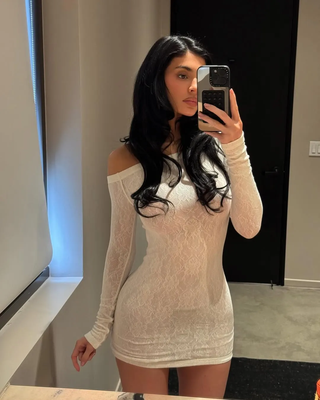 đầm body phối ren 