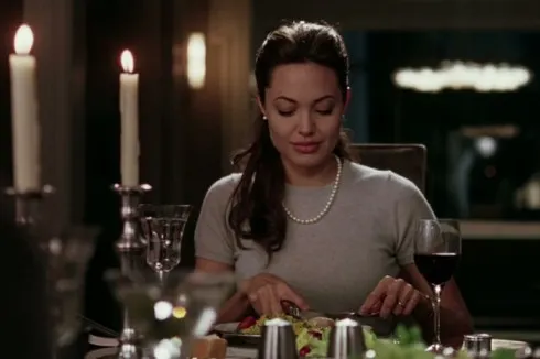 thời trang trong phim Mr & Mrs Smith 3(2) - elle vietnam