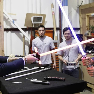 Bộ đôi Hoàng tử Harry và William chính thức xuất hiện trong bom tấn Star Wars: Jedi cuối cùng
