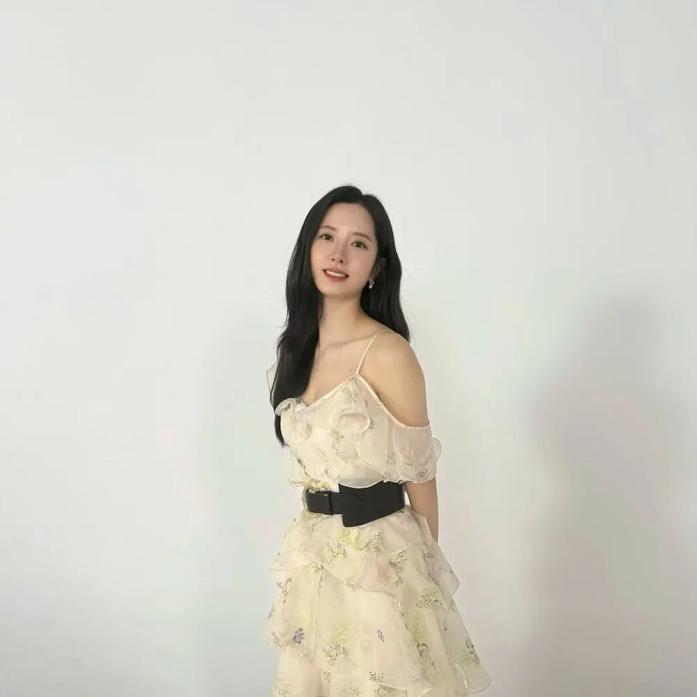 bona wjsn làm sạch da với sản phẩm từ than tre