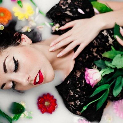 Cách dùng Hyaluronic Acid giúp nàng sở hữu “làn da sương khói”