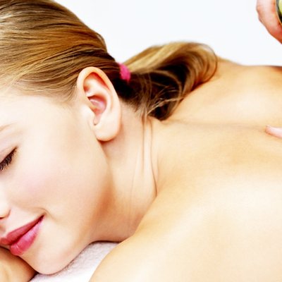 Các loại tinh dầu dưỡng da giúp dưỡng ẩm phù hợp với da chàm