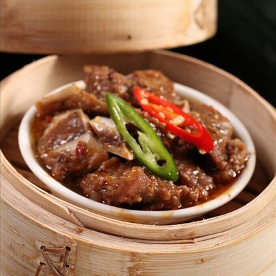 Sườn bò sốt tiêu đen