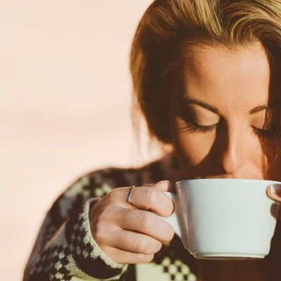 Việc uống nước ấm thường xuyên sẽ mang đến những lợi ích gì cho bạn?