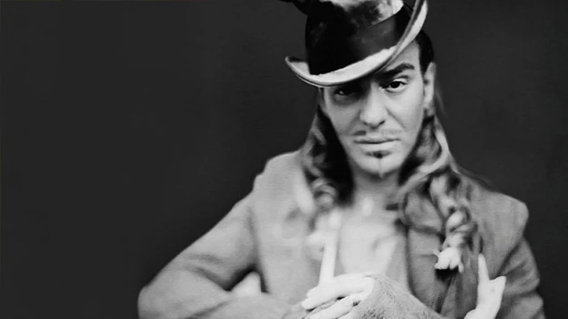 John Galliano – Hiệp sĩ mộng mơ cuối cùng