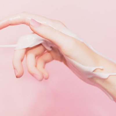 Gợi ý 5 loại kem dưỡng da tay giúp bảo vệ đôi tay của bạn vào mùa đông