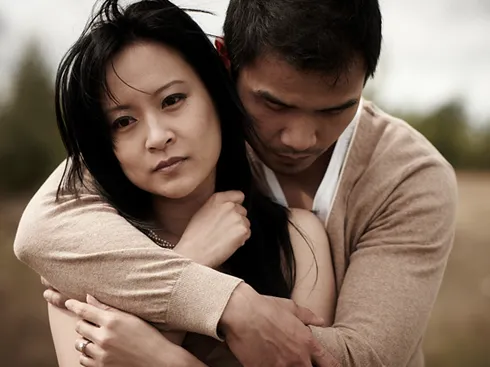 giai quyet chien tranh lanh giua chang va nang elle vn