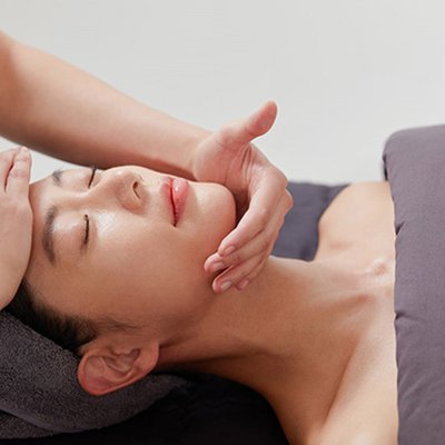 Sở hữu gương mặt thon gọn bằng phương pháp Golki