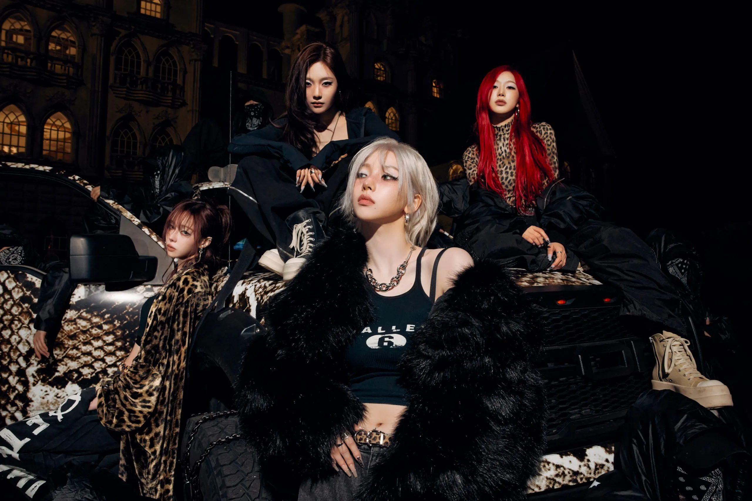 aespa mặc đồ da báo trong concept "Dirty Work"